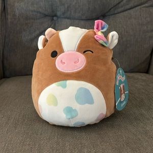 “7 Griella the Cow Squishmallow